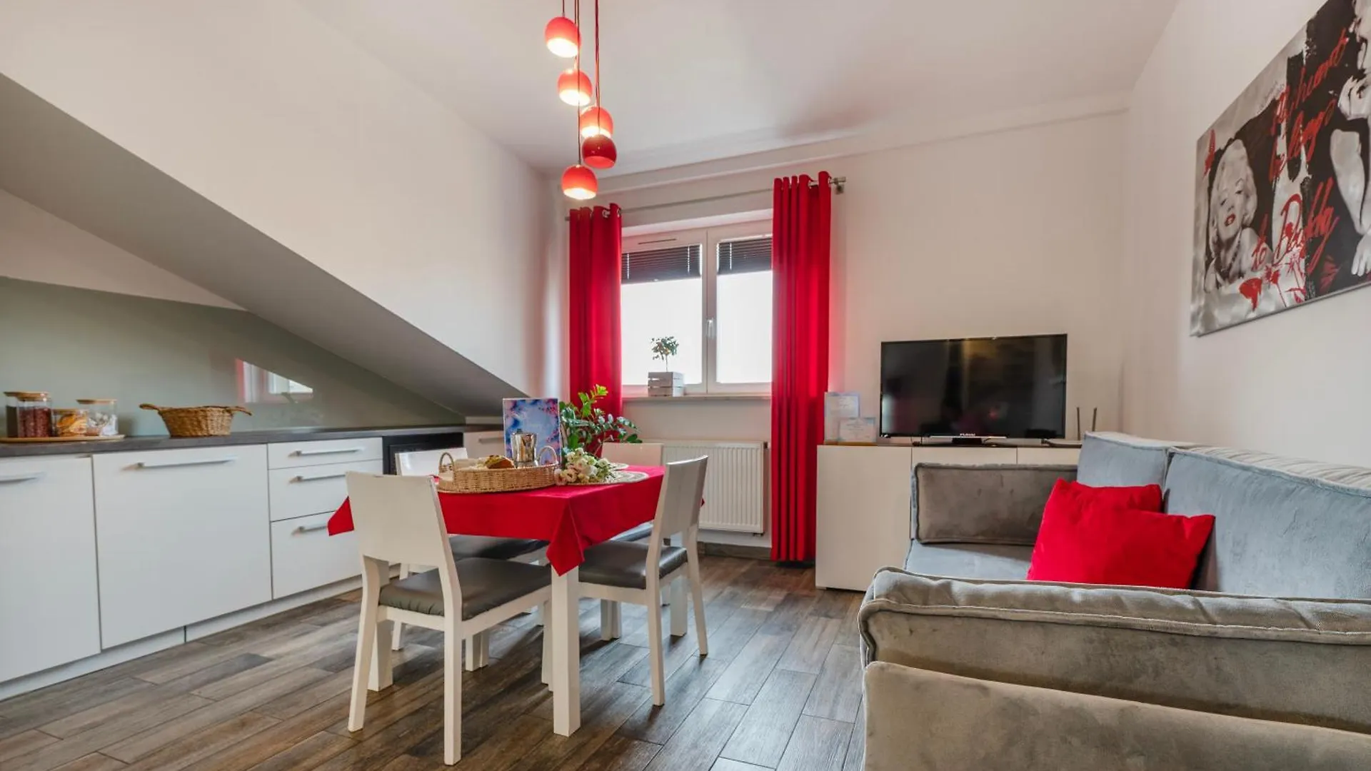 Perugia Moxy Cracow Parking Gratis Apartment Krakow Poland