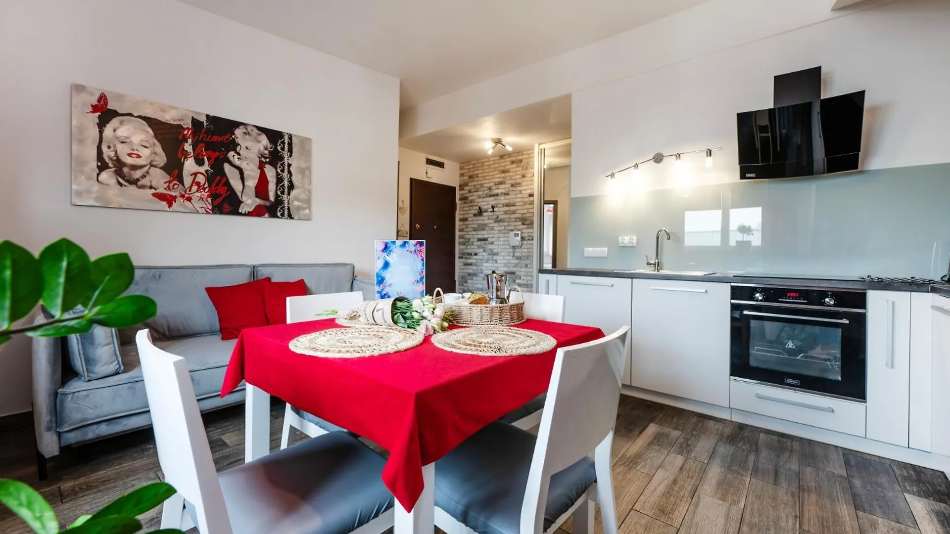 Perugia Moxy Cracow Parking Gratis Apartment Krakow